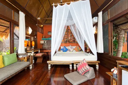 Koh Tao Cabana Отели рядом с достопримечательностью «Lomprayah Pier»