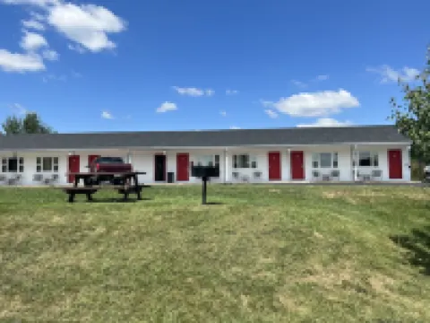 All Star Inn & Suites
