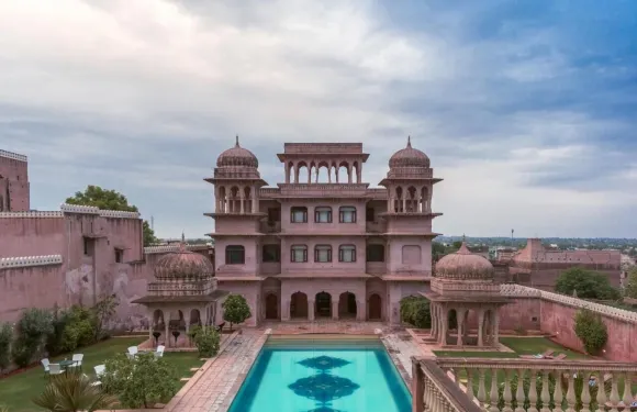 門達瓦城堡酒店