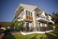 Pharos Boutique Hotel