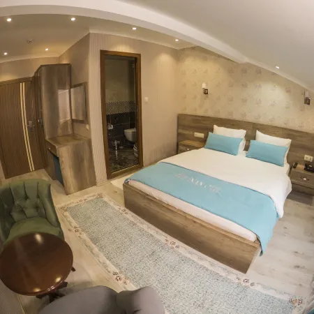 Elif Inan Hotel