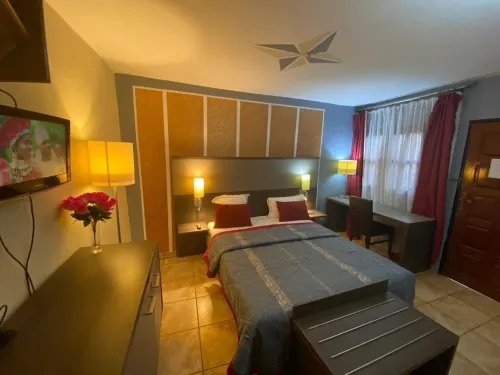 Complexe Hotelier Marie Louise Hôtels à : Dschang