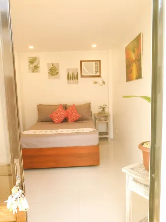 Hutch Lodge Отели рядом с достопримечательностью «Остров Минилок»