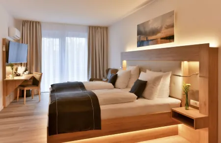 Four Stars by City Hotel Отели в г. Райнбах