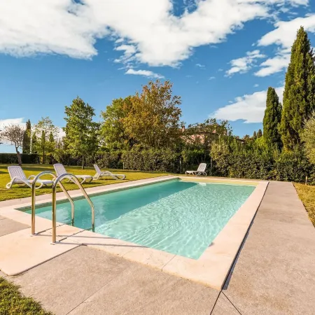 Private Garden and Pool, Near Siena and Crete Senesi