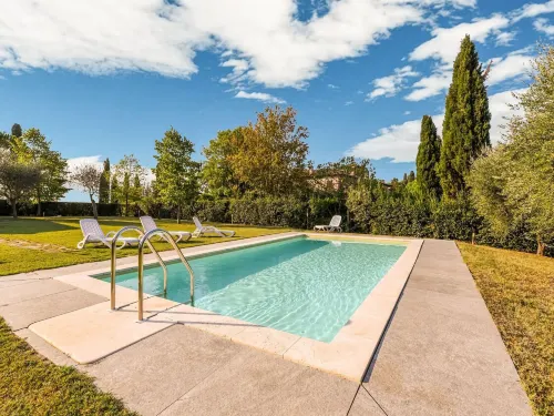 Private Garden and Pool, Near Siena and Crete Senesi - 4-Star