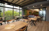 Marina Green Suit Hotel Hotels in Yomra