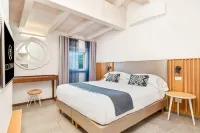 Colonna 24 Luxury Room in Portovenere Near 5 Terre Hotels in Portovenere