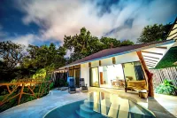 Akua Suites Ocean View - Swimmingpools