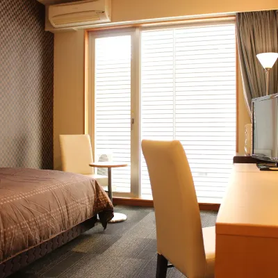 HOTEL LiVEMAX BUDGET Chiba Mihama Hotel dekat Kuil Towatari