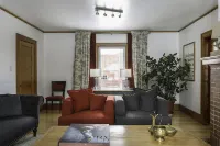 Maison Sherman's House Hotels in La Patrie