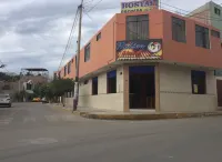 Hostal Rodinn Hotels in Наска