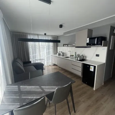 One Manquehue Aparthotel Hotel dekat Rumah Sakit Fach