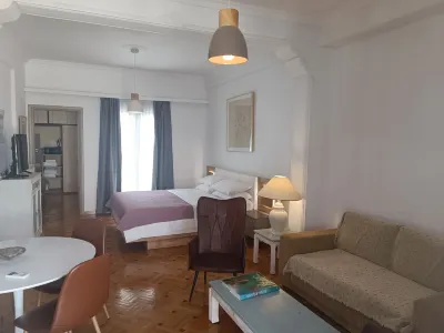 Ulysses Apartments Acropolis Hotel dekat Monastiraki Railway Station