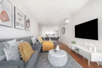 Mega Style Apartments Bella Hotels in South Melbourne