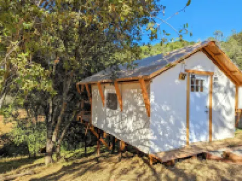 Wildhaven Yosemite Glamping Hotels in Mariposa County