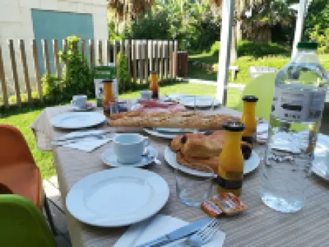 裡衣卡拉度假酒店