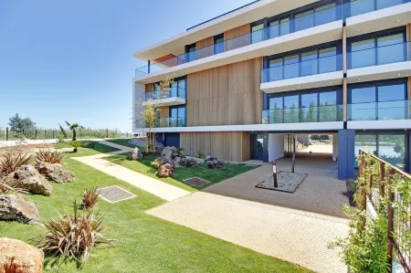 White & Nature Apartment