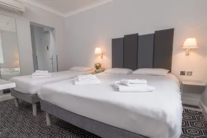 Victoria Inn London