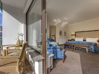 Bernstein Hotel Villa Kastania Отели рядом с достопримечательностью «Конференц-центр CityCube»