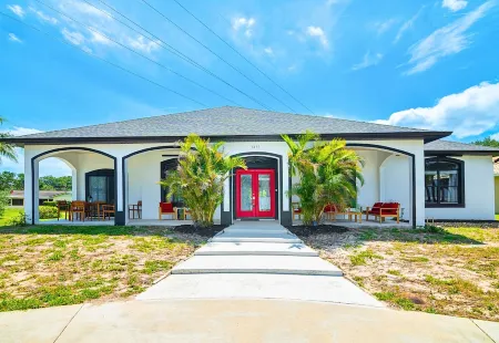 Indian River: Tranquil Waterfront Retreat