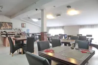 Happy Star Club Hotel a Vozdovac