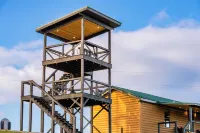 Stunning Views! Tower & HotTub