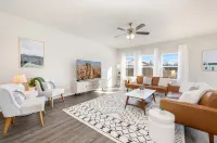 Inviting Living Area and Fully Stocked Kitchen - Spacious Serenity