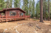 Cozy Cabin with Spacious Wrap-Around Deck - Charming Tranquil