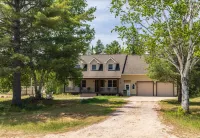 Ultimate Summer Cabin|Kids’ Room Included