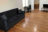 Private 2 Bedroom and 1 Bathroom House in a Quiet Area and Convenient to NYC Bus/Train
