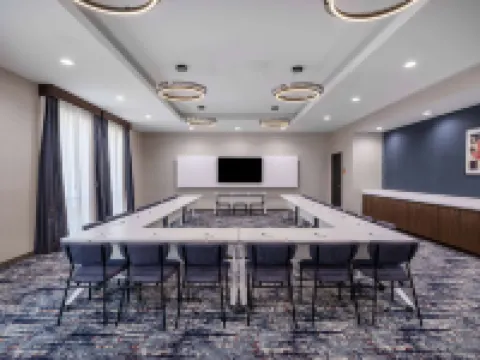 La Quinta by Wyndham Chelsea Birmingham