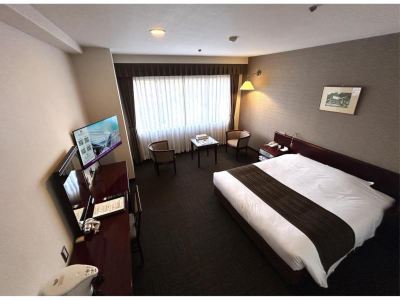 スタンダードダブルルーム 津山鶴山ホテルの写真