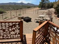 Beautiful cabin retreat with gorgeous views! Pet friendly with wide open spaces.