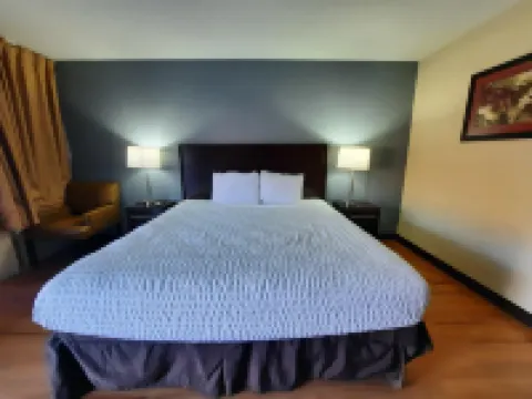 Americas Best Value Inn Moline Hotels in Moline