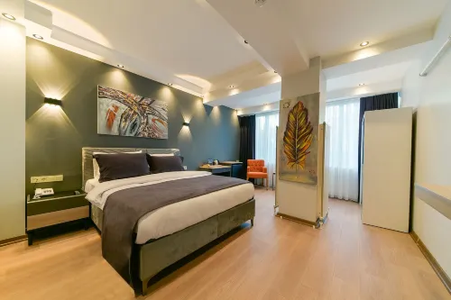 Rise Inn Hotel - Bed and Breakfasts
