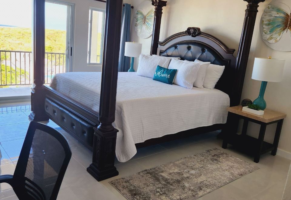 바하마 롱 아일랜드의 푸른 해변 풍경