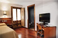 Hotel Santa Isabel - Balkoner