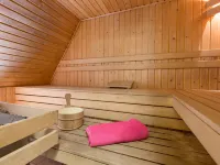 Villa Near Breda & Biesbosch National Park Hotels in Oosterhout