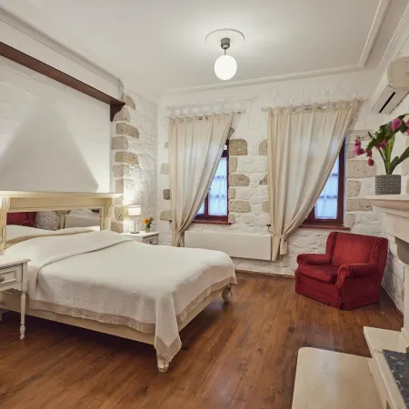 Alacati Zeytin Konak Hotel