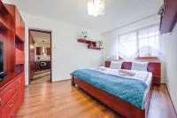 Apartamenty Sun & Snow Willa Teresa Przy Lesie - Blisko plaży I Centrum Hôtels à : Krynica Morska
