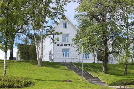 Ami Hotel Отели в г. Тромсё
