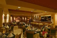 Paradise Lost Hotel-Apartments - breakfast