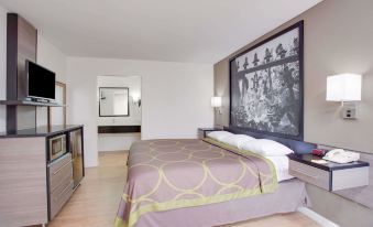 Super 8 by Wyndham Dalton