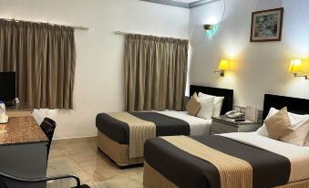 Grand Astoria Hotel