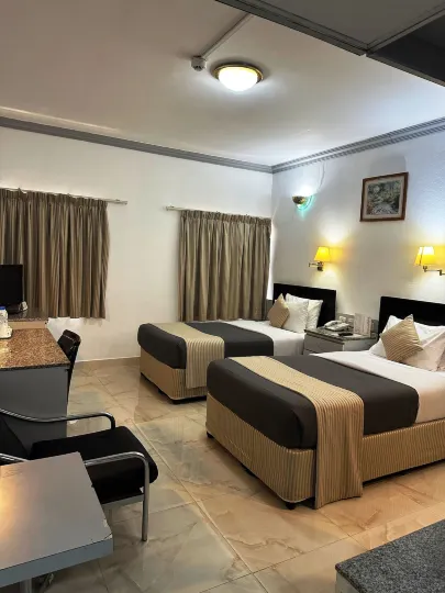 Grand Astoria Hotel