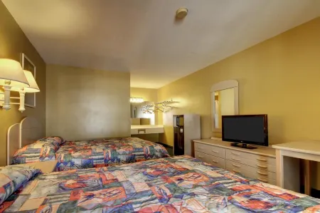 Key West Inn - Childersburg Отели в г. Силакога