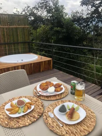 Urqu Glamping Отели рядом с достопримечательностью «MONTAÑA ESCONDIDA GLAMPING»