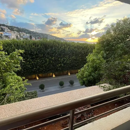 Loft in Siwar,2 Min from Hotel le Royal,Incl Motor