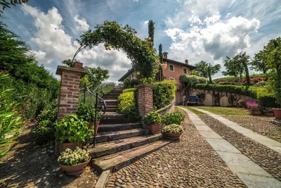 Villa Bricco dei Cogni Hotel in zona Università di Scienze Gastronomiche - Campus